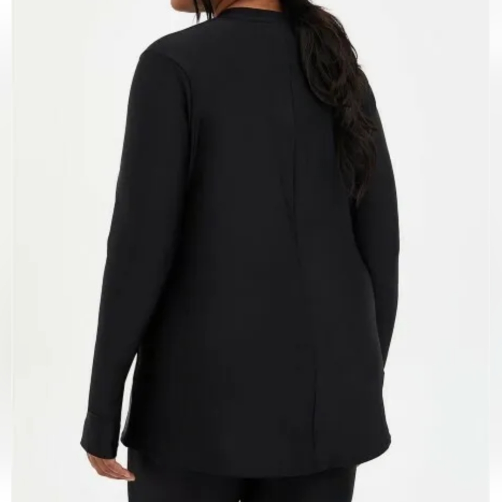 Torrid Black Rashguard Rash Guard Tunic Swim Surf Cover-up Top Size 4X NWOT - Picture 2 of 3